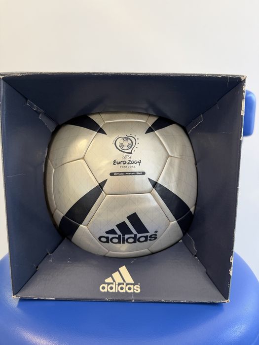 Bola Adidas Roteiro 2006 edição limitada