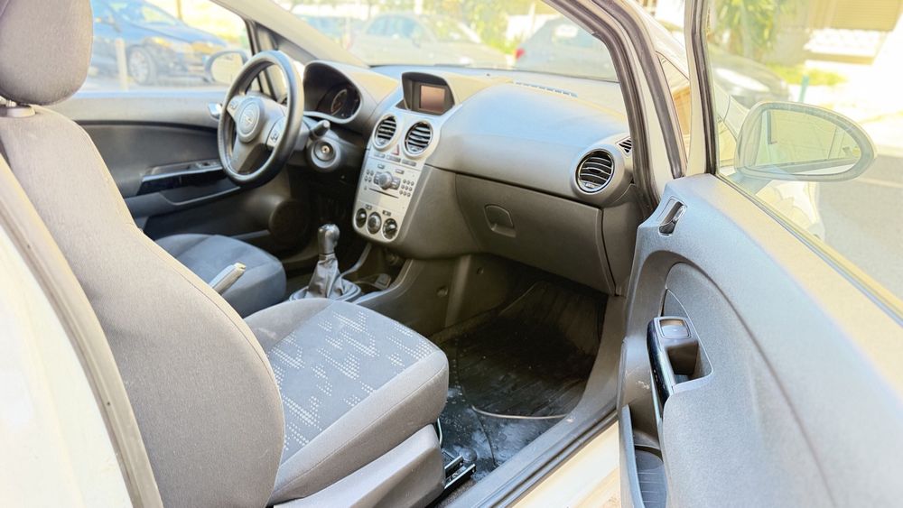 Opel Corsa comercial 2014