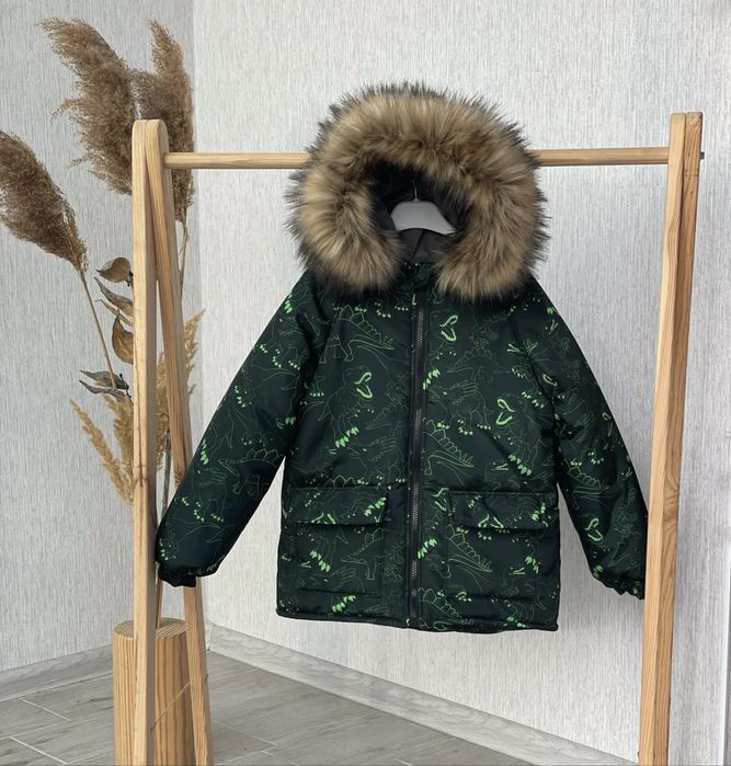 Продам куртка зима 134 розмір