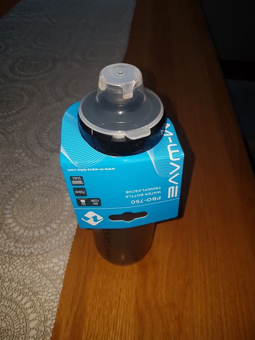 Bidon rowerowy 750ml NOWY