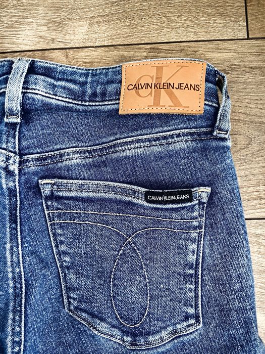 Damskie jeansy Calvin Klein 26/32 skinny