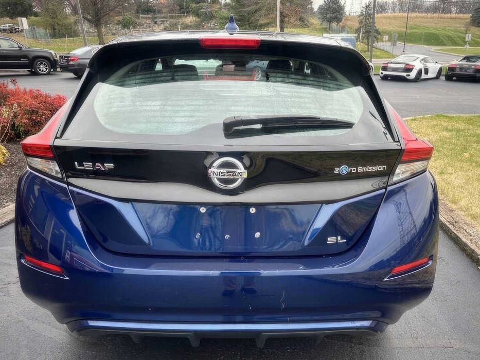 Nissan LEAF SL      2019