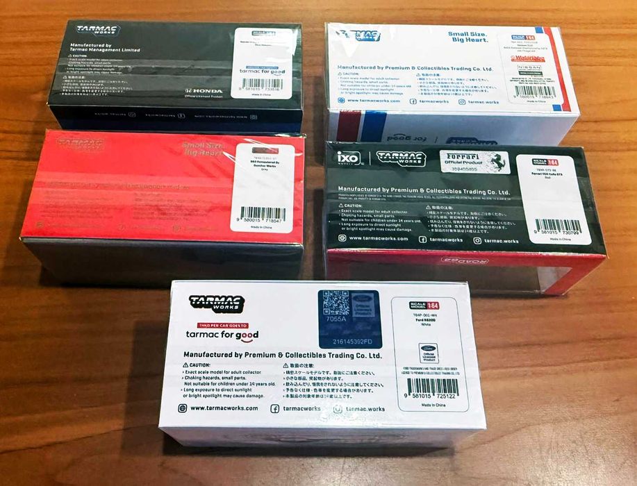 5 miniaturas 1:64 Tarmac - Honda, Porsche, Ferrari e Datsun