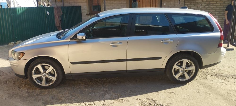 Легковий автомобіль