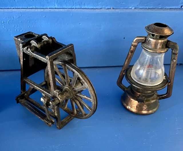 Afias metálicos de coleção