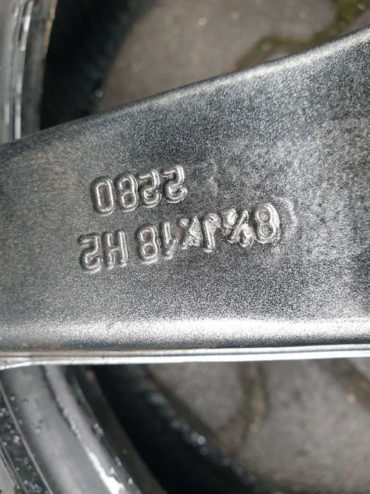 Felgi aluminiowe Aez 18" 5x112 8,5j et30 Audi Skoda Seat Bmw Cupra itp
