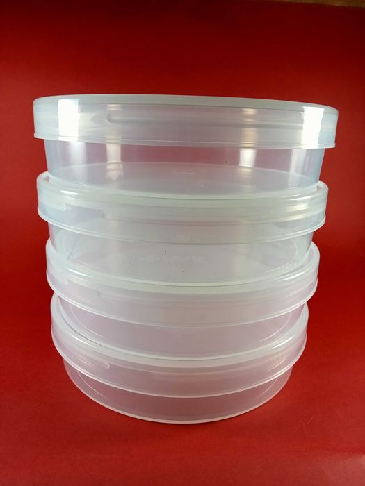 3 Caixas em plástico rígido 1€