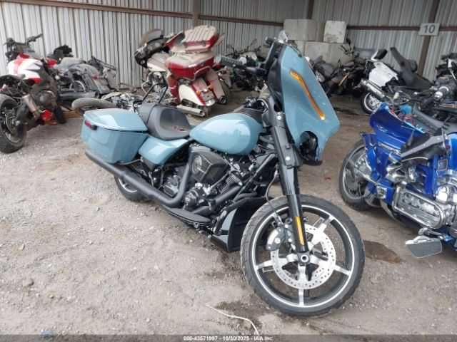 Harley-Davidson FLHX 2024