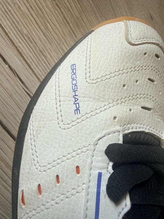 Buty halowe Yonex ErgoShape rozm. 41 – praktycznie nowe