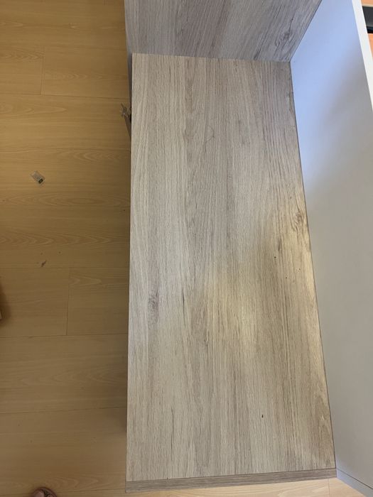 Cama escrivaninha com prateleiras