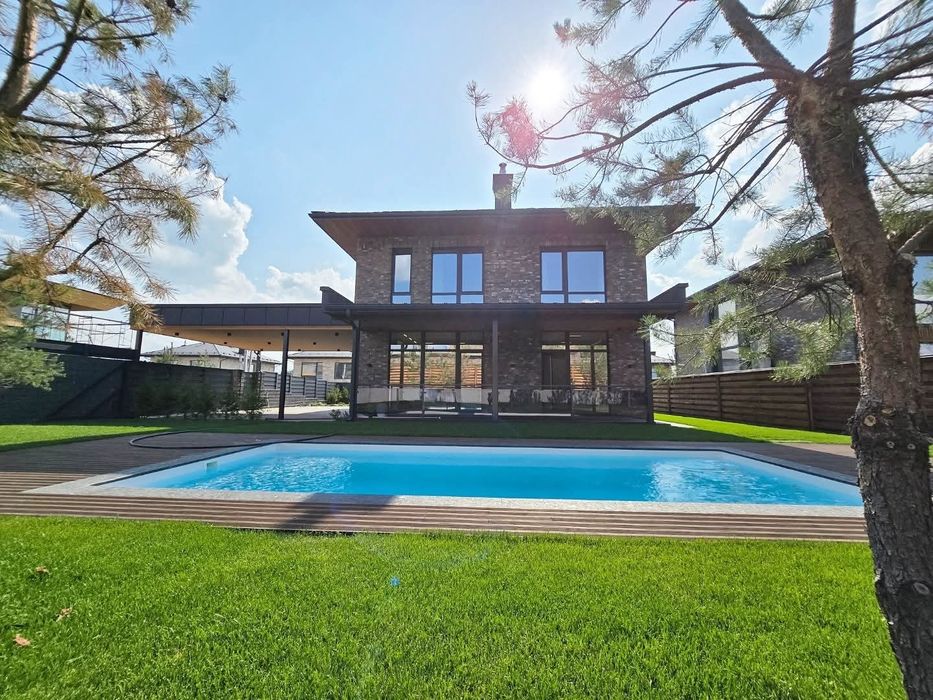 Будинок 250 м2 в КМ охорона басейн газ ремонт с. Ходосівка 8 км Київ