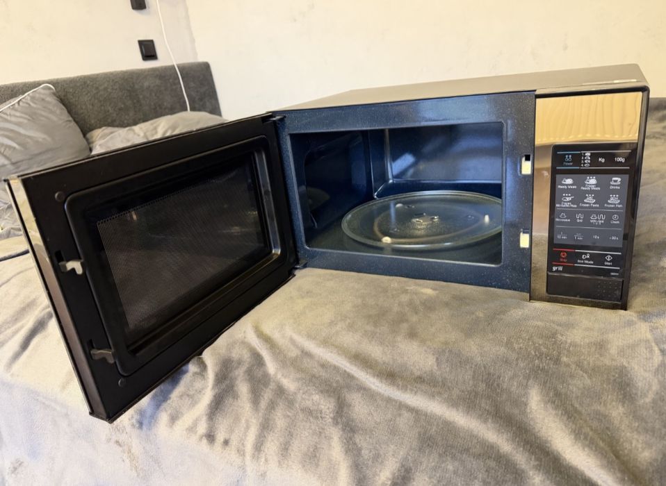 Mikrofala + grill GE83X mikrofalówka