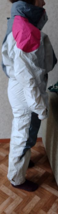 Лыжный комбинезон унисекс. Размер 46.