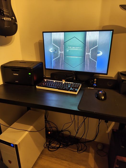 Komputer - Ryzen 5 3600X / RX 5600 XT / 16 GB / 1 TB