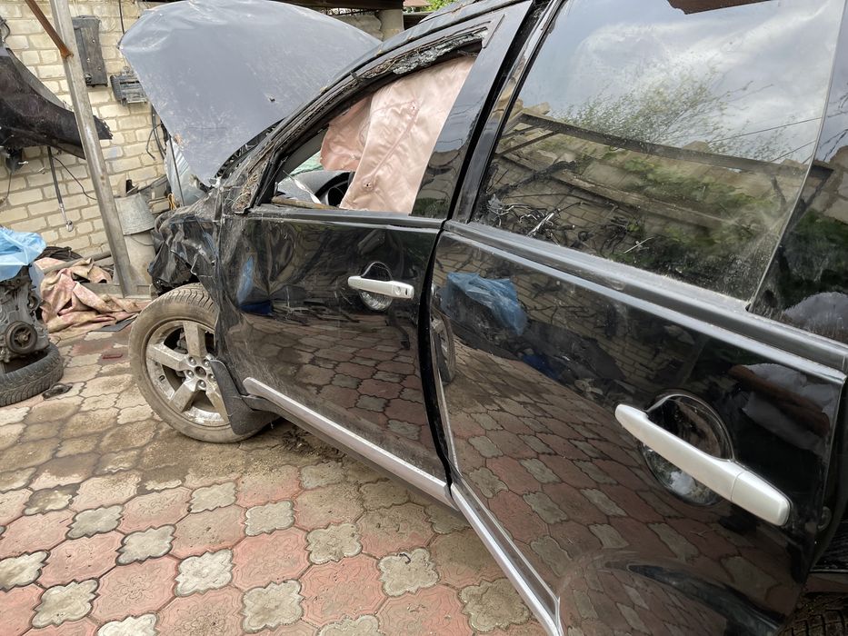 Продам mitsubishi outlander xl 2008 2.4 бензин после дтп