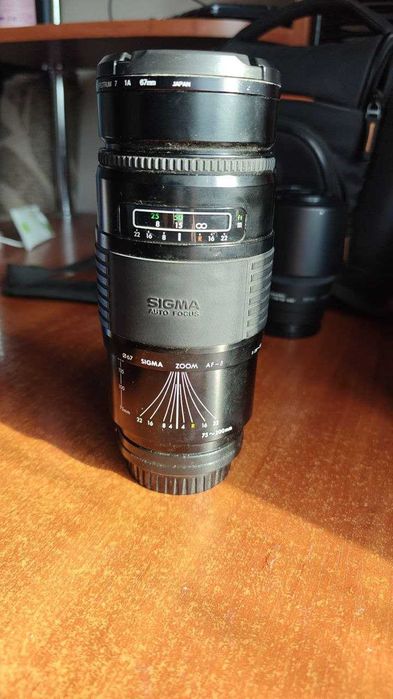 Sony A57
+топовий кітовий об'єктив 18-55