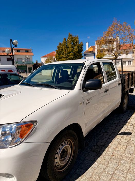Toyota Hilux 2.5 D-4D 120cv | 2007 | 5 Lugares