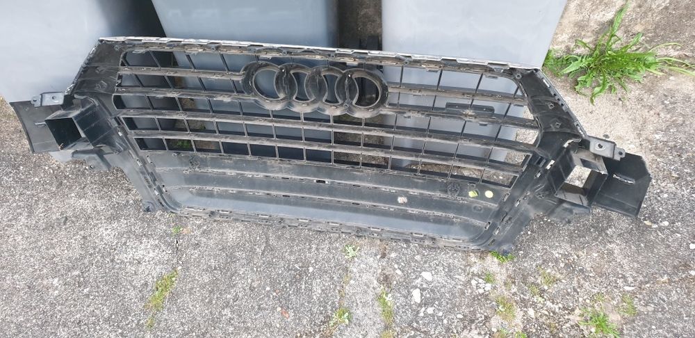 Para venda para-choques e grelha de audi k7 s-line 2016