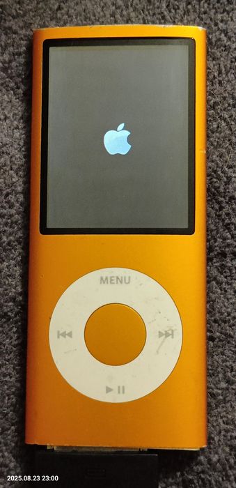 Apple iPod nano 4 Gen. Orange. 8gb: 1 999 грн. - Mp3 плееры Киев