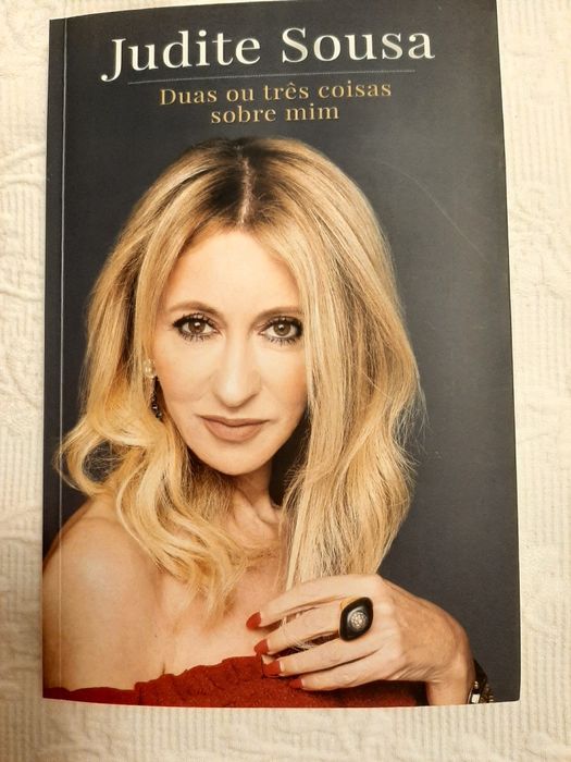 Livro "Duas ou três coisas sobre mim "