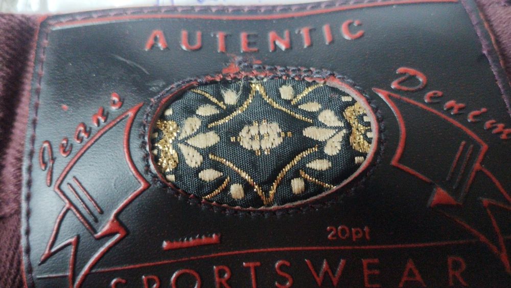 Spodnie ciemne bordo