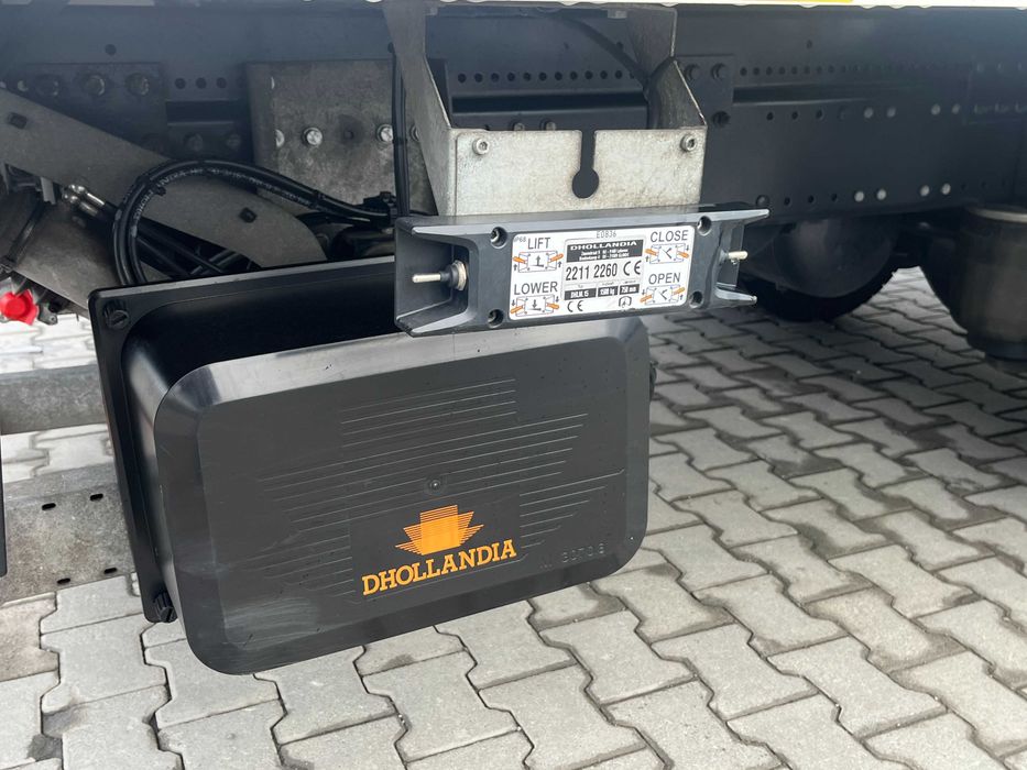 MAN TGL 12.250 4x2 BL Фургон із гідробортом Dhollandia