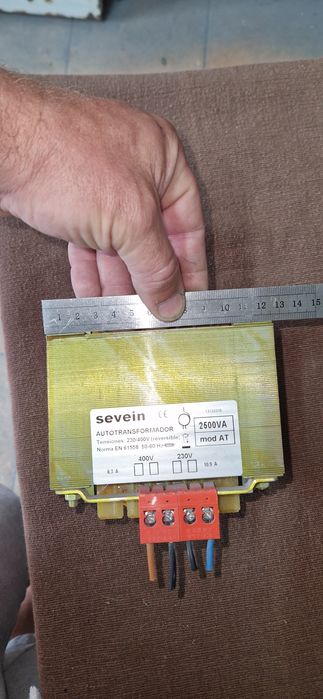 Transformador 220/400