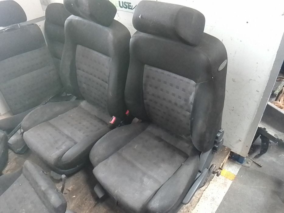 Conjunto de bancos VOLKSWAGEN Passat (3B3)