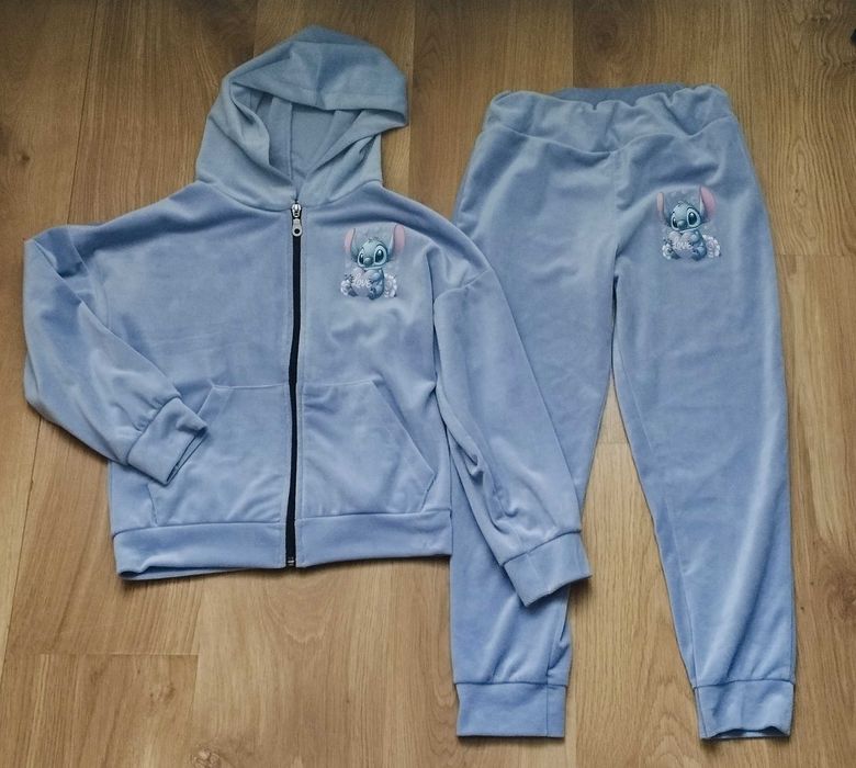 Nowy dres ze Stichem 128