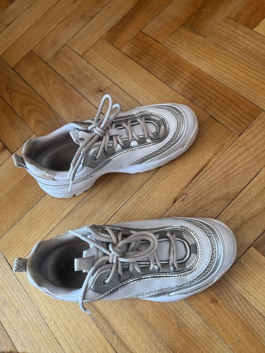 Sneakersy sportowe Guess 37