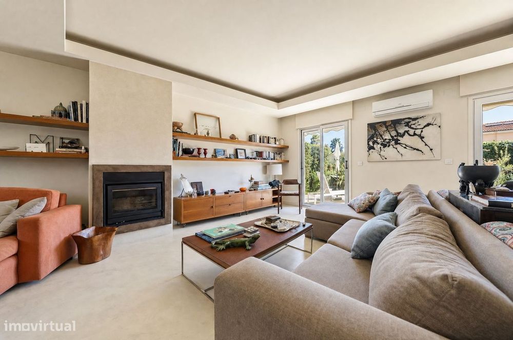 Moradia Isolada T3 + 1 com jardim, Alvide, Cascais
