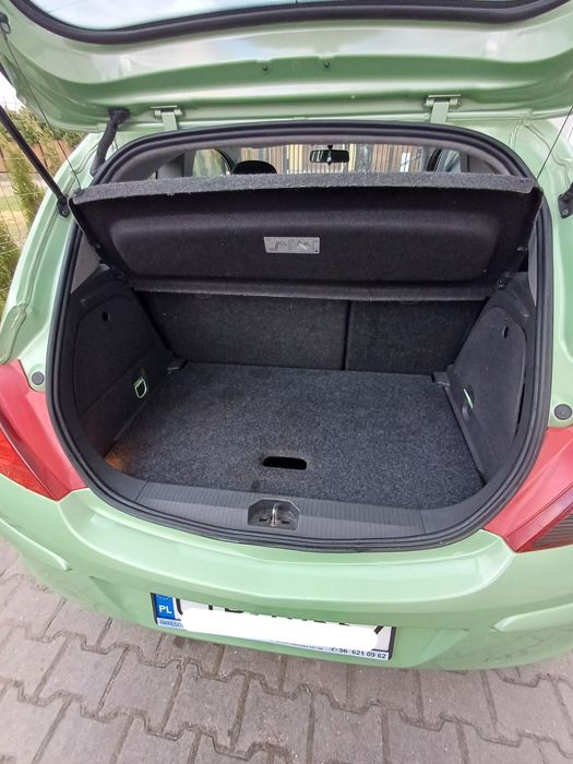 Opel Corsa D Hatchback