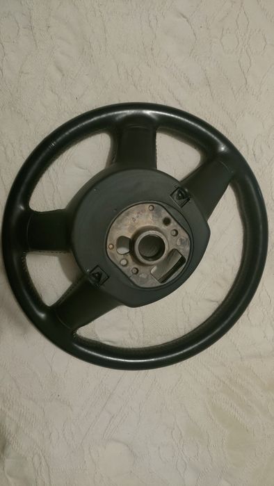 Volante Audi A4         .