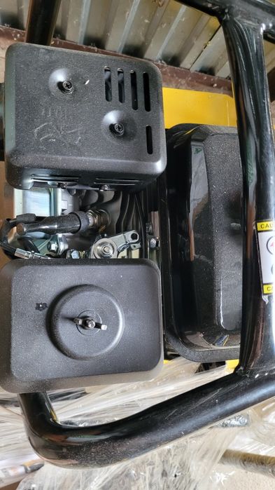 Zagęszczarka Komarsu hn37vc
