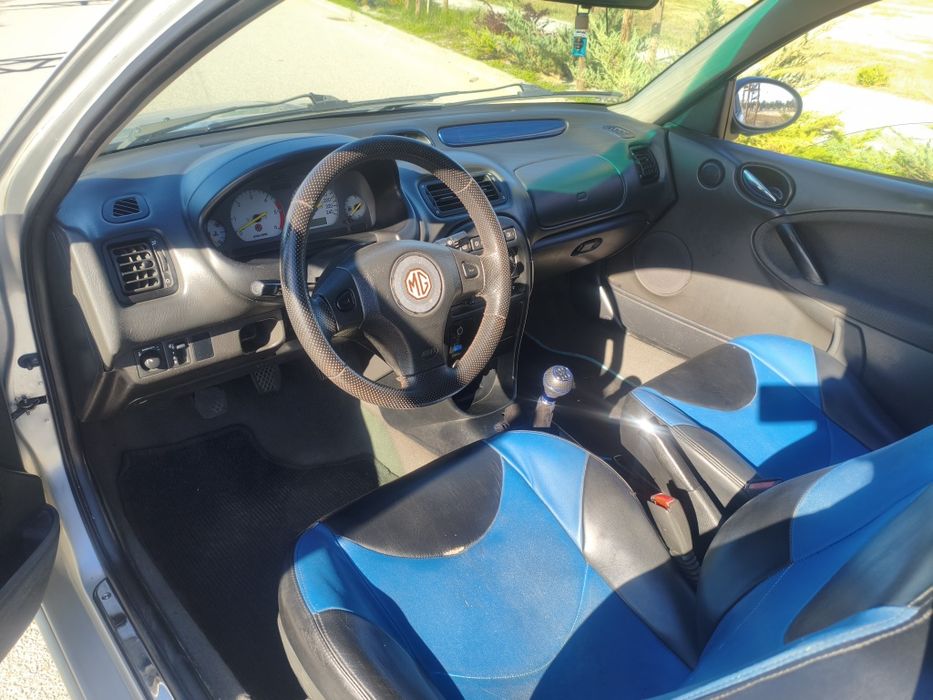 MG ZR 2.0 TD ( 5 lugares)
