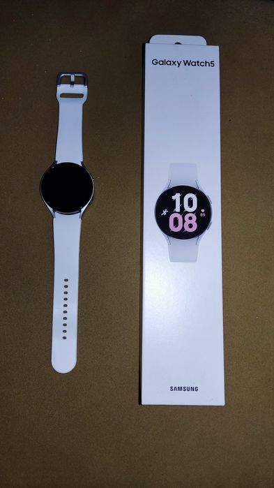 Samsung Galaxy Watch 5 44mm Silver - Como Novo