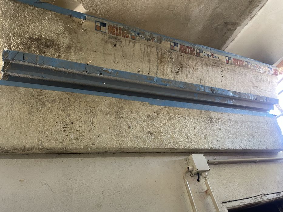 Molde de corniza para betao usadas