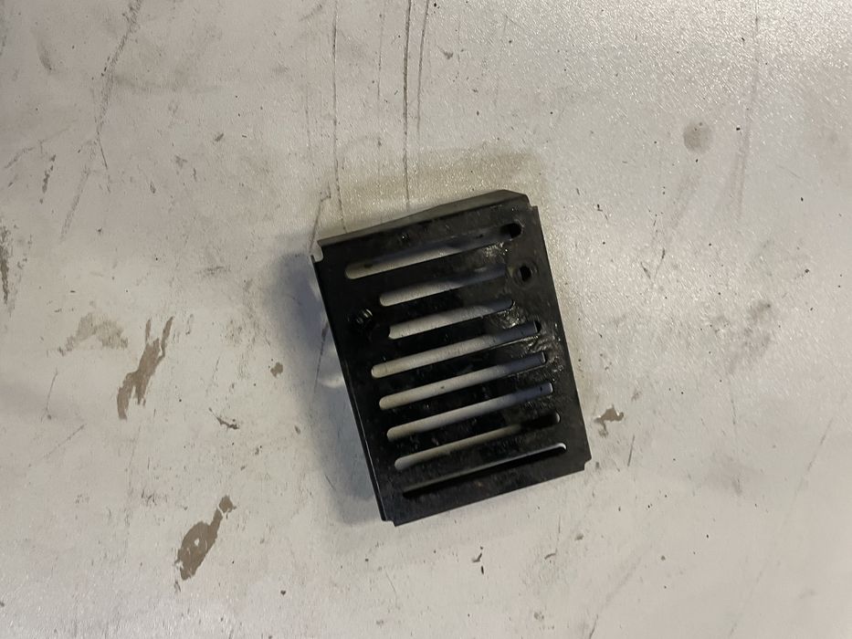 Kawasaki vn 900 oslona regulatora napiecia