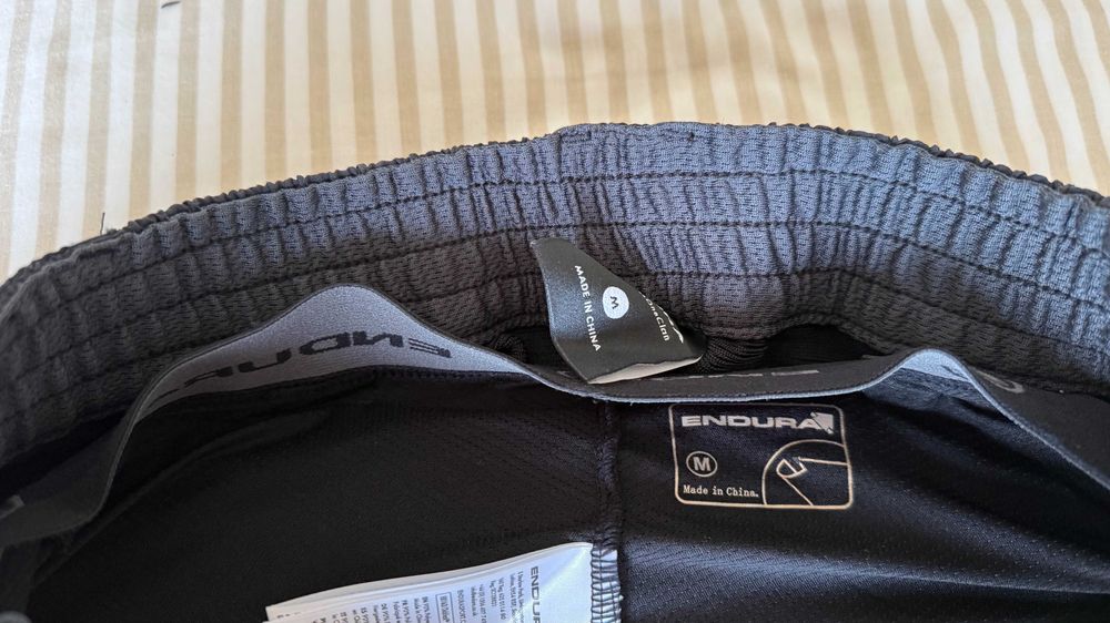 Endura Singletrack Shorts with Shell, Dark Gray64283893526403124