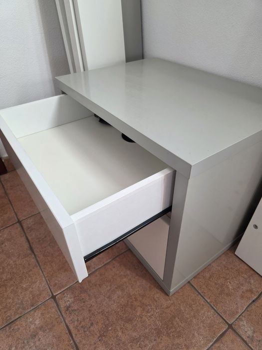 Conjunto Quarto Juvenil 120x200 (Cama + Colchão + Mesa Cabeceira)