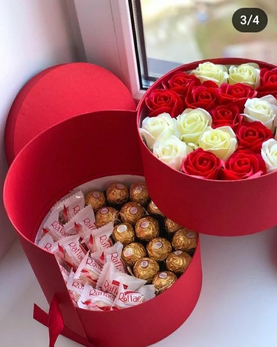 Подарункові бокси,букети