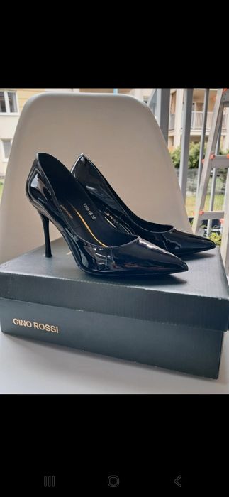 Szpilki Gino Rossi lakierowana skóra naturalna