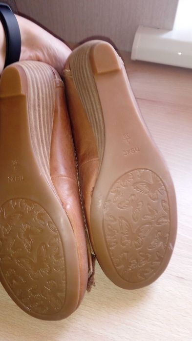 Чорні балетки Crocs р.7.5 37-25см Бежеві туфлі next р. 38 - 24.5 см