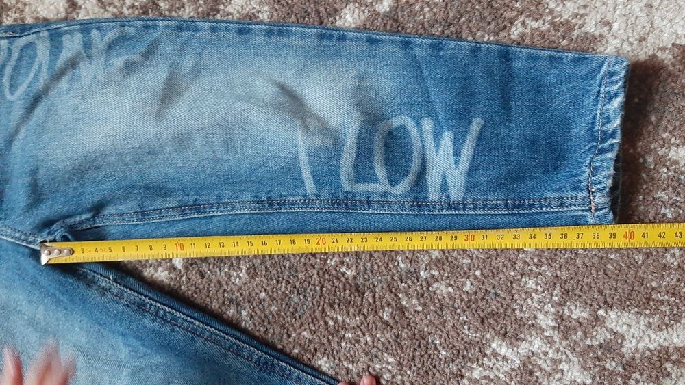 Джинси Zara 110р.