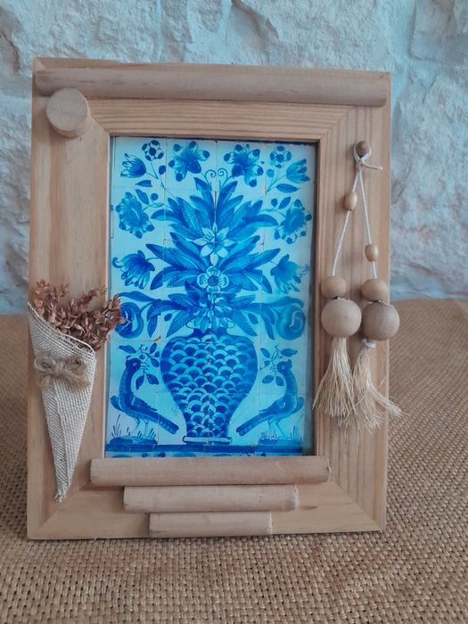 Moldura original em madeira