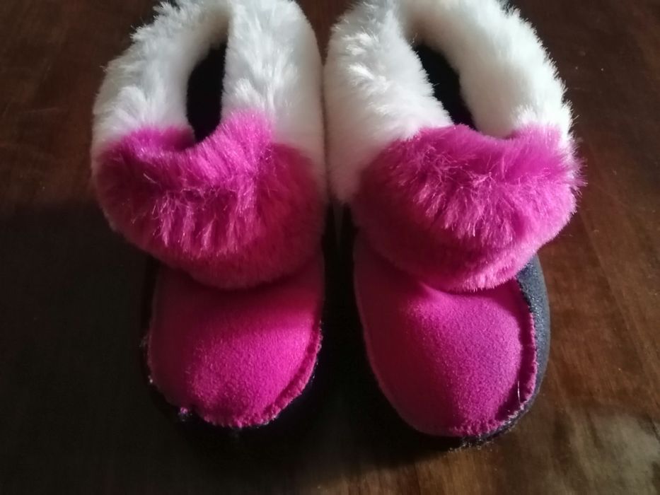 Тёплые тапочки, угги, чуни