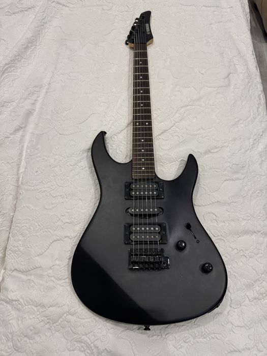 Продам гитару Yamaha