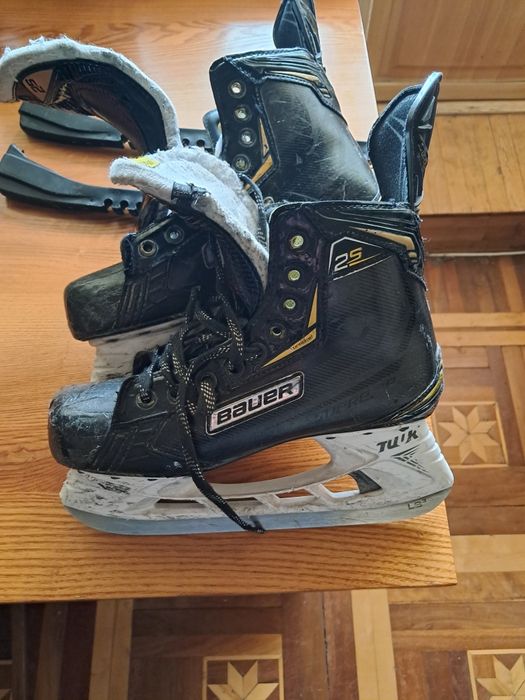 Хоккейная форма Bauer