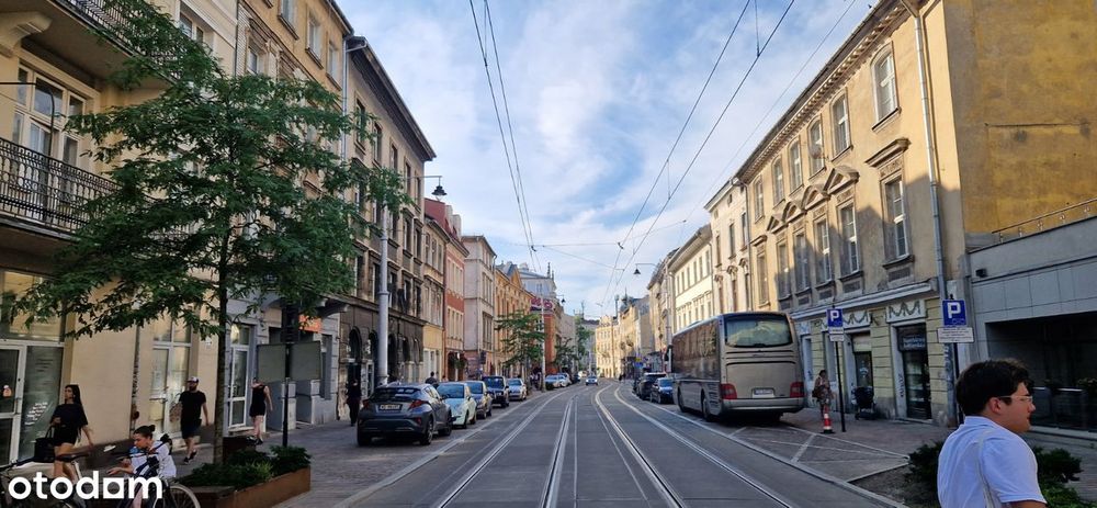 BEZPOŚREDNIO – garsoniera 26.14m2 + balkon, winda, MPEC, klima.