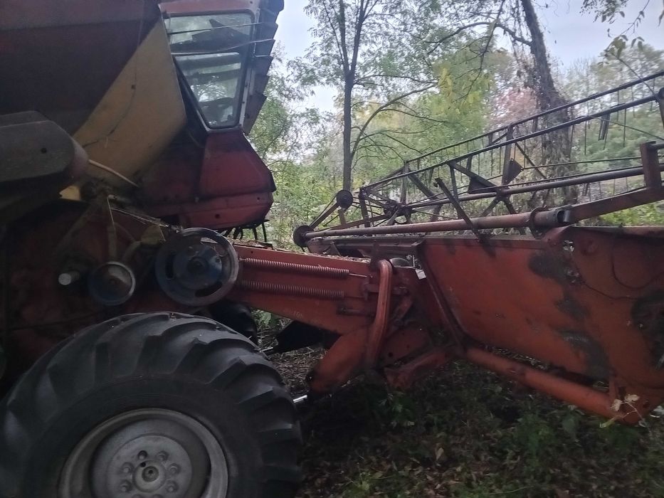 Продам комбайн нива ск5